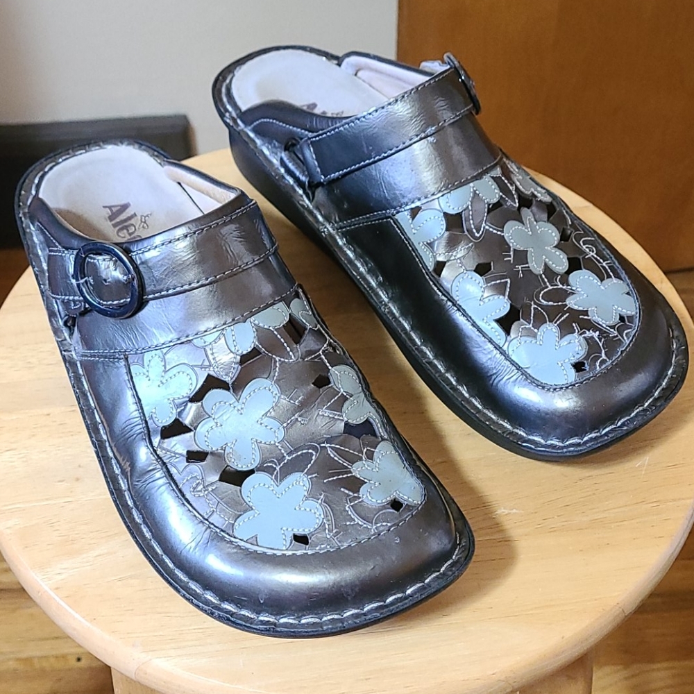W. ALEGRIA Clogs